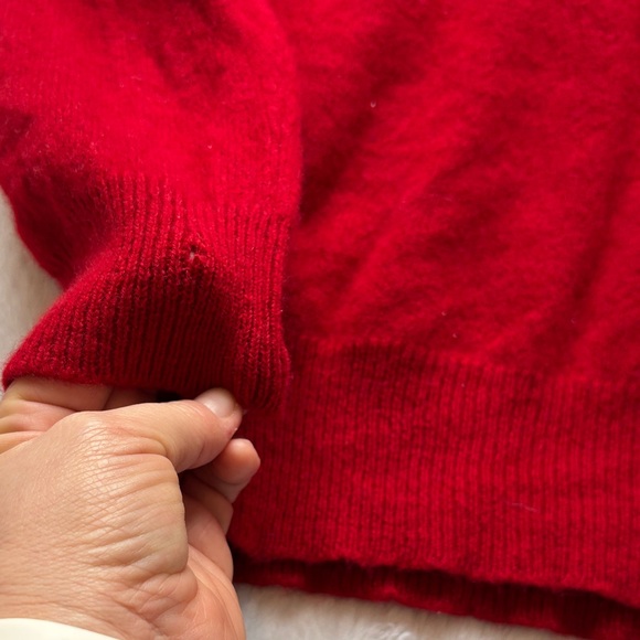 RL Polo Vibrant 100% Lambs Wool Classic Red V-Neck Sweater with Navy Polo horse - Picture 2 of 9